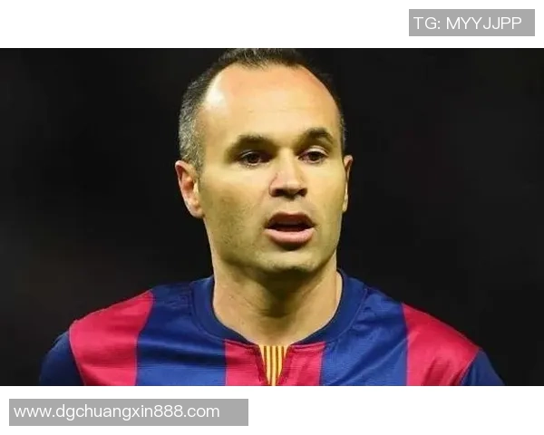 足球明星为何在赛场上选择自然风貌而非化妆展示个人魅力与真实自我